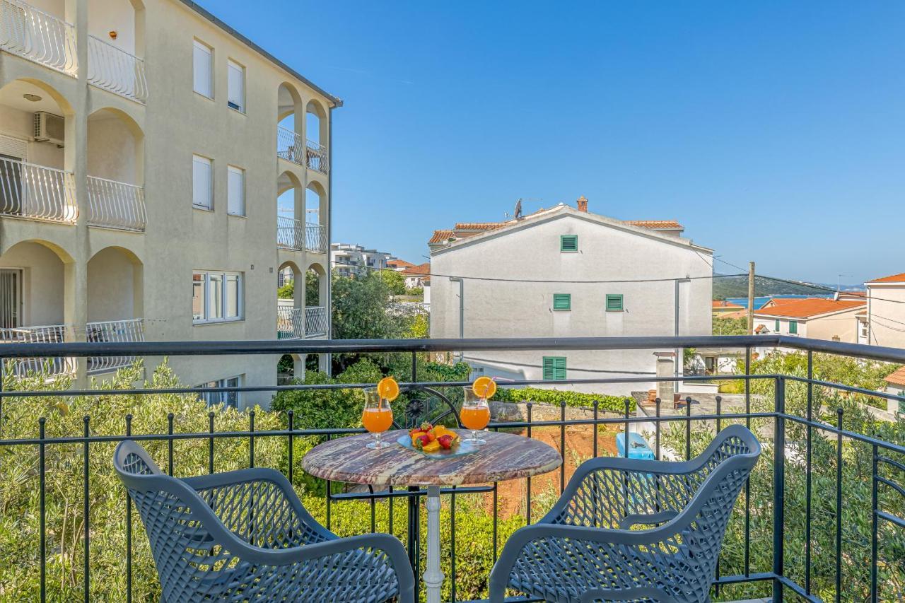 Island Resort Mihaela - Happy Rentals Traù Esterno foto
