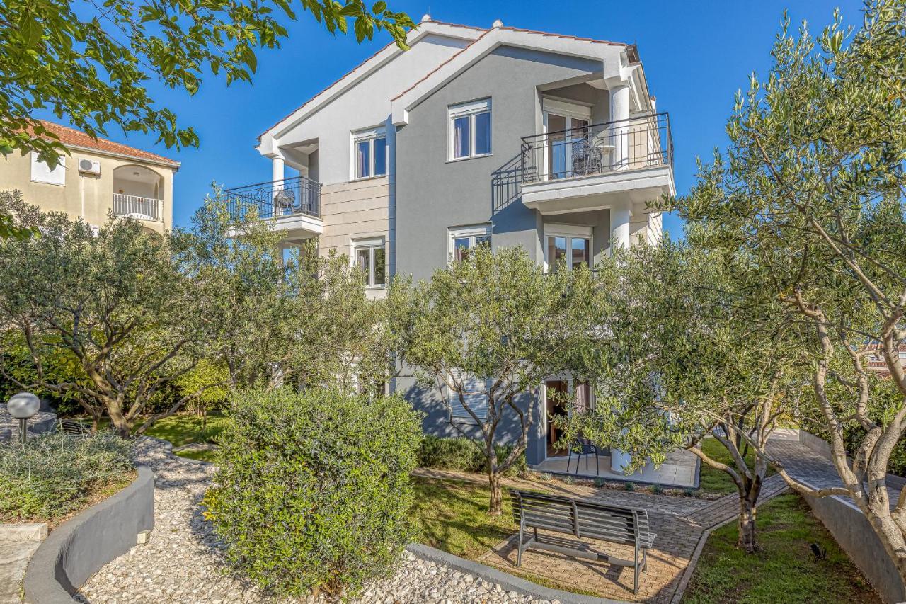 Island Resort Mihaela - Happy Rentals Traù Esterno foto