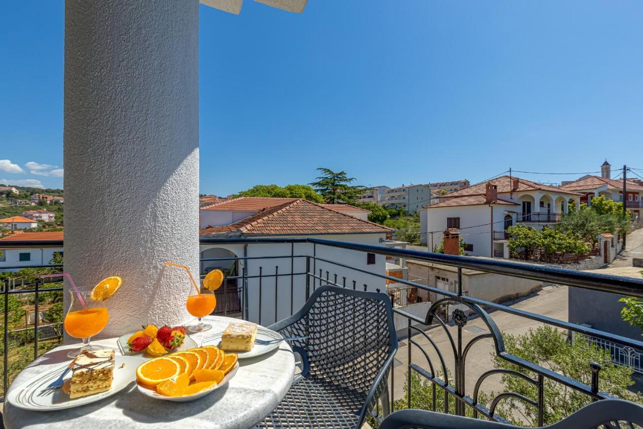 Island Resort Mihaela - Happy Rentals Traù Esterno foto