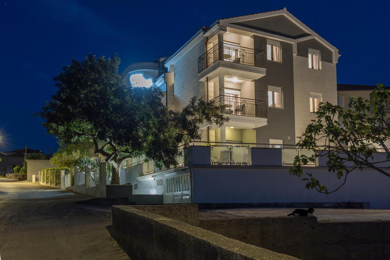 Island Resort Mihaela - Happy Rentals Traù Esterno foto