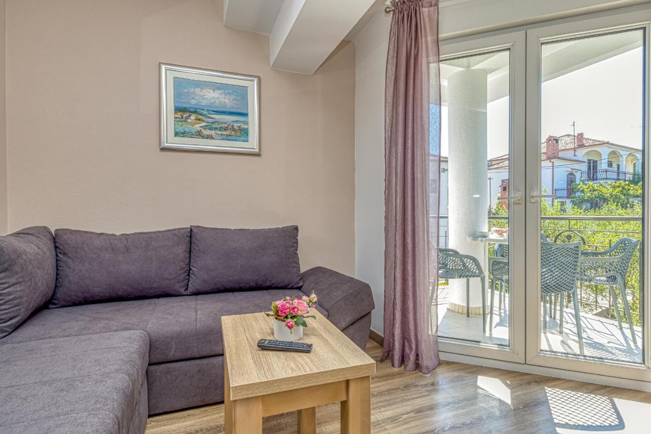 Island Resort Mihaela - Happy Rentals Traù Esterno foto